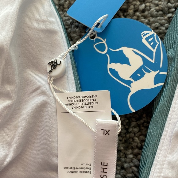 Swim - Picture 4 of 5